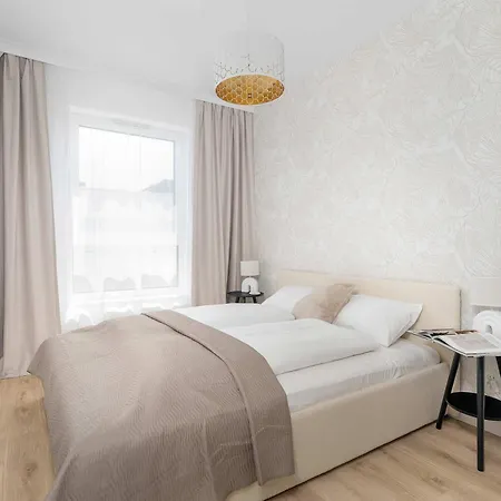Apartment Cozy With Balcony With Underground Parking By Renters *