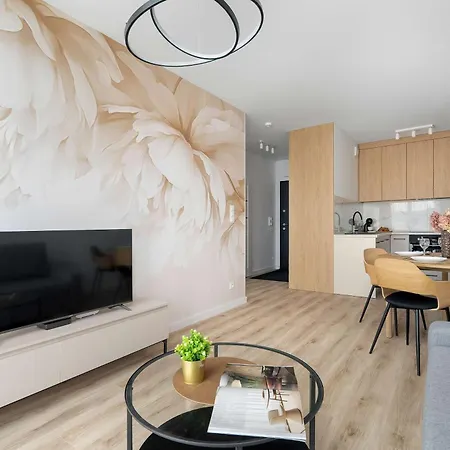 Apartment Cozy With Balcony With Underground Parking By Renters *